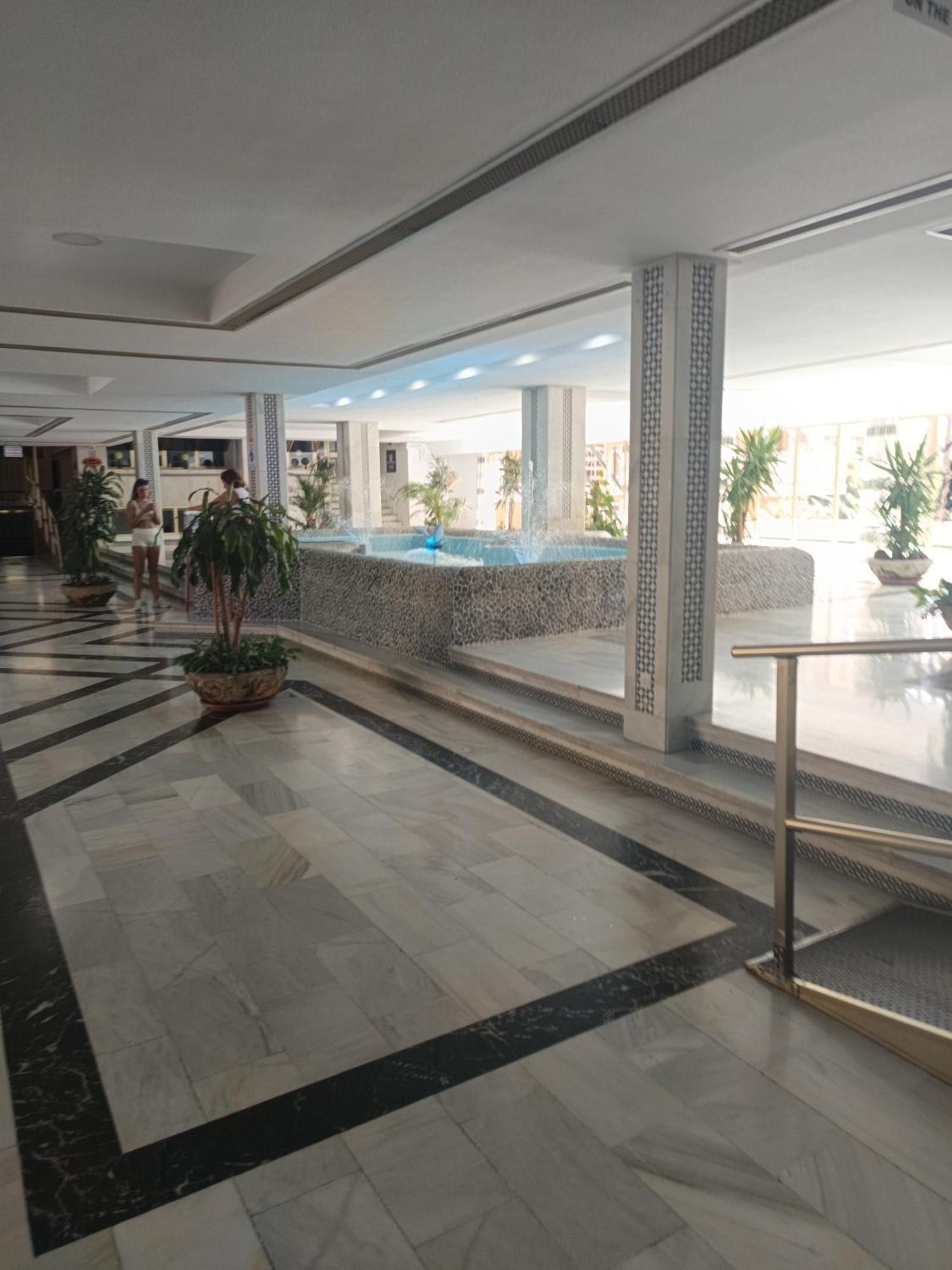 Midori Estudio Minerva Benalmádena Exteriör bild